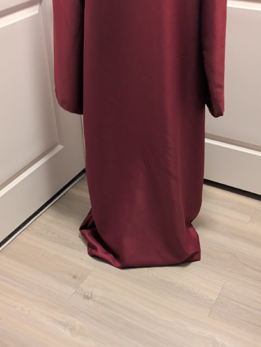 Hooded Burgundy Cape 2XL - Fantasy Cosplay Costume - Picture 8 of 11